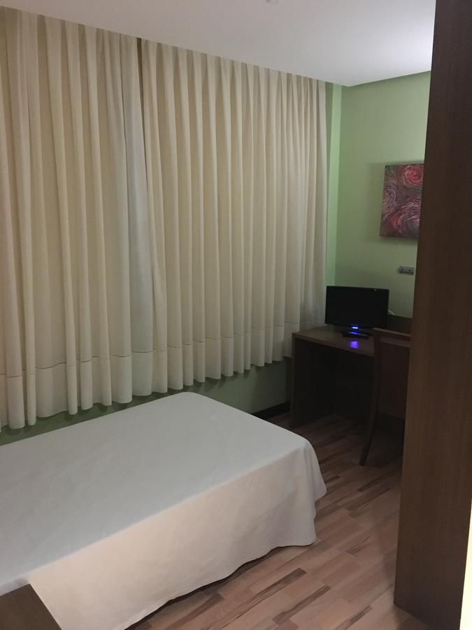 Villaherreros Hotel Area De Servicio Los Chopos מראה חיצוני תמונה