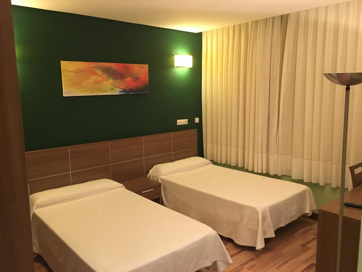 Villaherreros Hotel Area De Servicio Los Chopos מראה חיצוני תמונה
